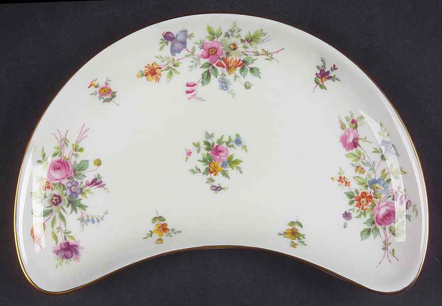 Marlow (Older, Globe Backstamp) Crescent Salad Plate by Minton-1