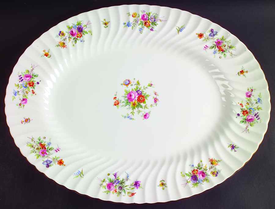 Marlow (Newer, Wreath Backstamp) 18" Oval Serving Platter by Minton-1