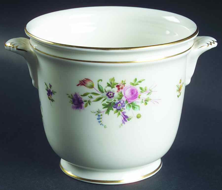 Marlow (Newer, Wreath Backstamp) 5" Cachepot by Minton-1