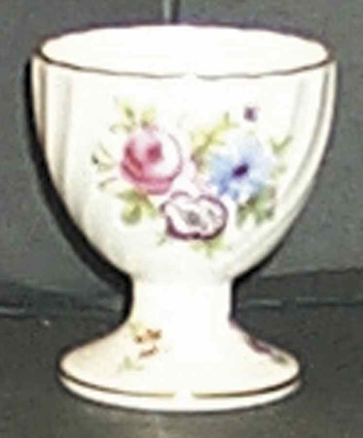 Marlow (Newer, Wreath Backstamp) Single Egg Cup by Minton-1