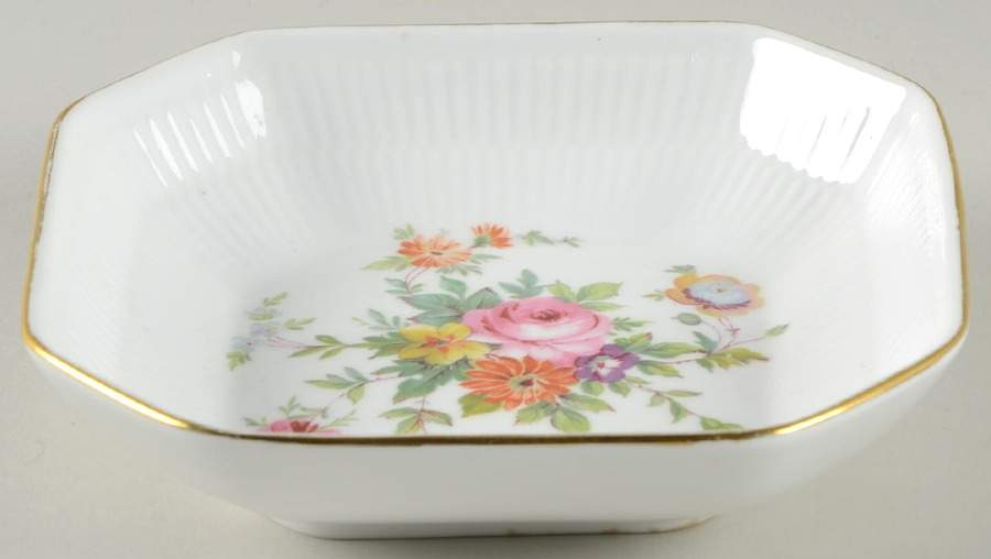 Marlow (Newer, Wreath Backstamp) 5" Square Tray by Minton-1