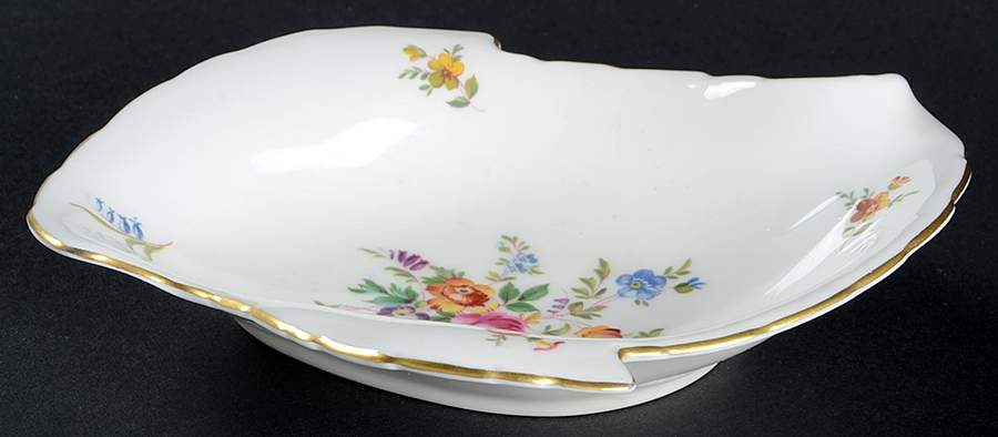 Marlow (Newer, Wreath Backstamp) Leaf Shaped Dish by Minton-1