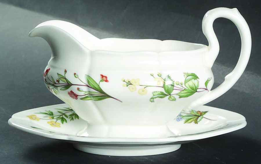 Meadow Scalloped Gravy Boat & Underplate by Minton-1