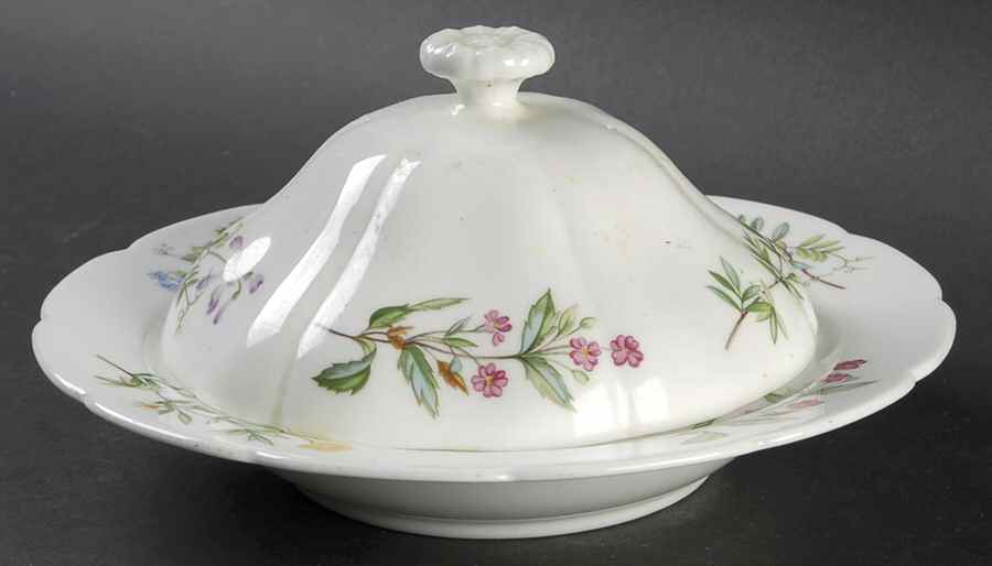 Meadow Scalloped Muffin Dish & Lid by Minton-1