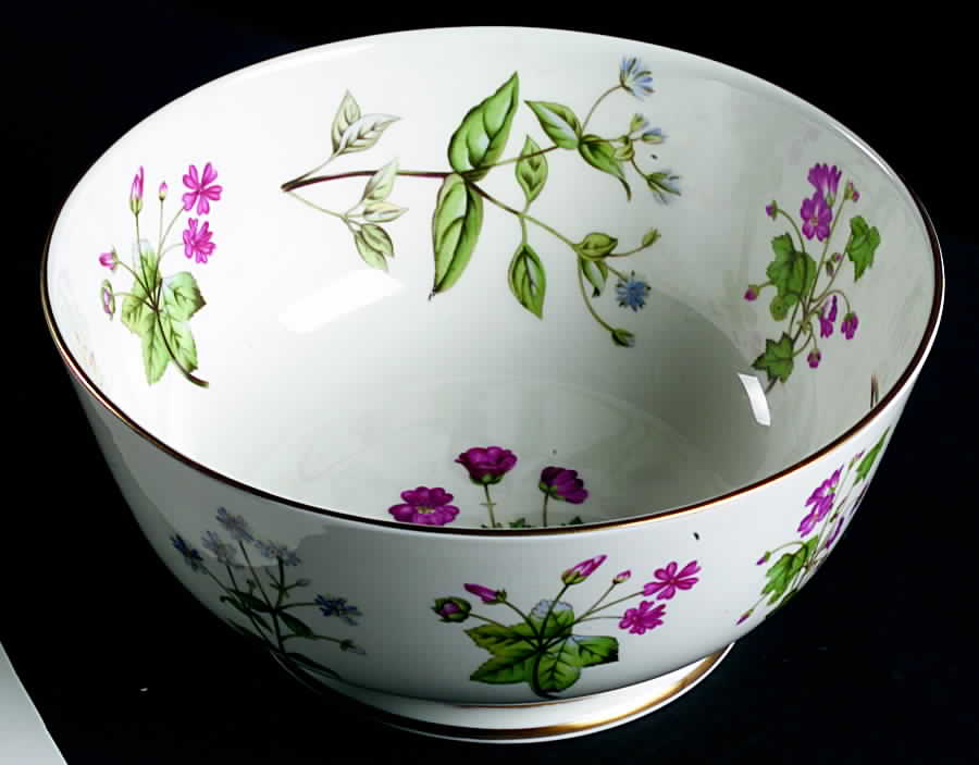 Meadow Smooth 8" Salad Serving Bowl by Minton-1