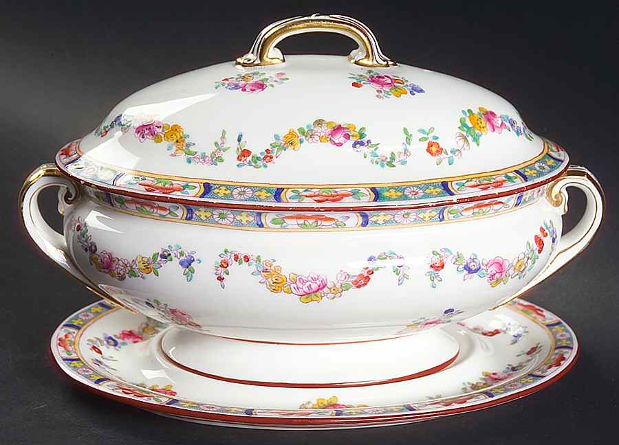 Minton Rose (Older, Smooth) Sauce Boat & Lid with Underplate by Minton-1