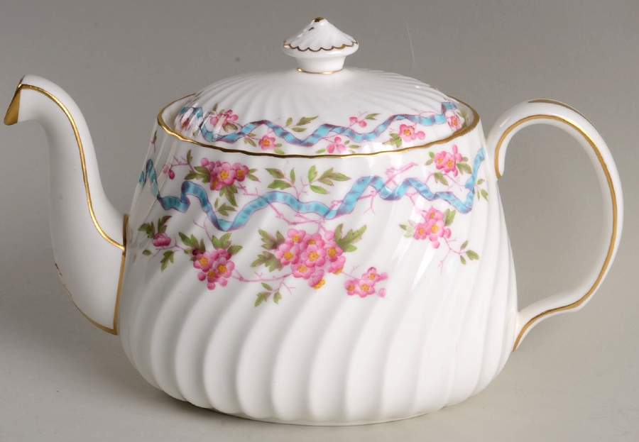 Montrose Teapot & Lid by Minton-1