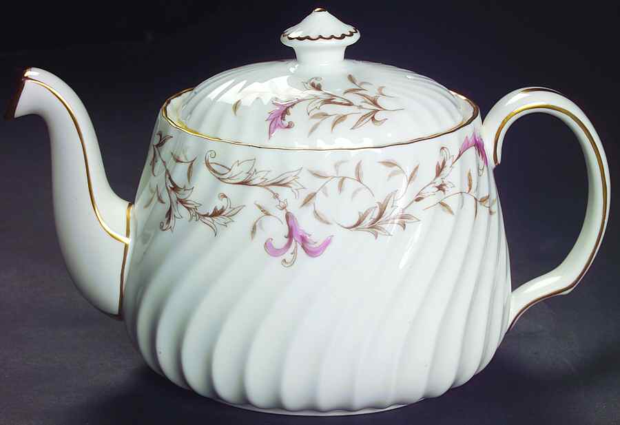 Moorland Teapot & Lid by Minton-1