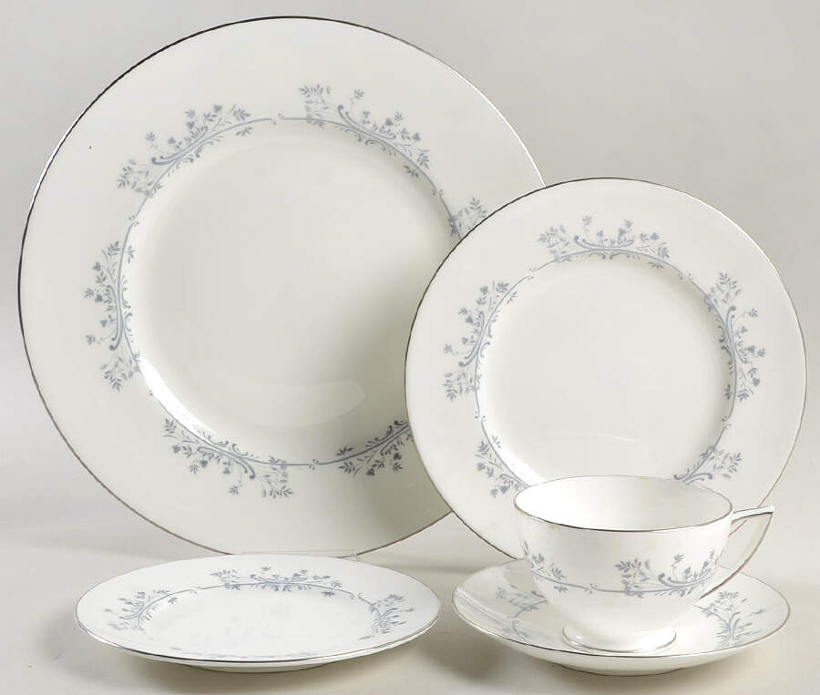 Pandora 40 Piece Estate Set by Minton-1