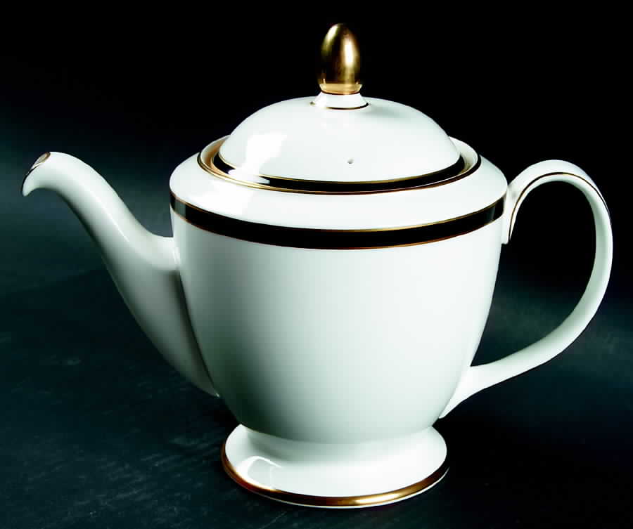Saturn Black Teapot & Lid by Minton-1