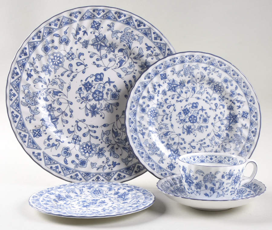 Shalimar 5 Piece Place Setting by Minton-1