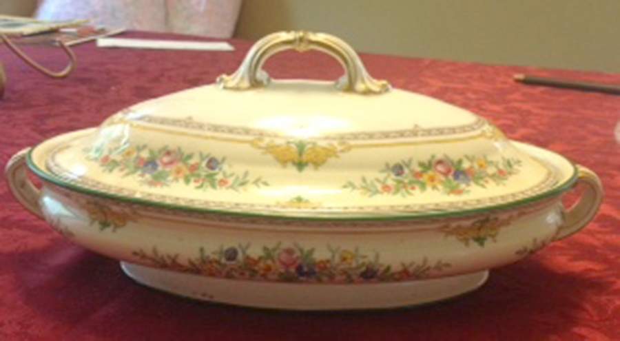 Stanwood Oval Covered Vegetable by Minton-1