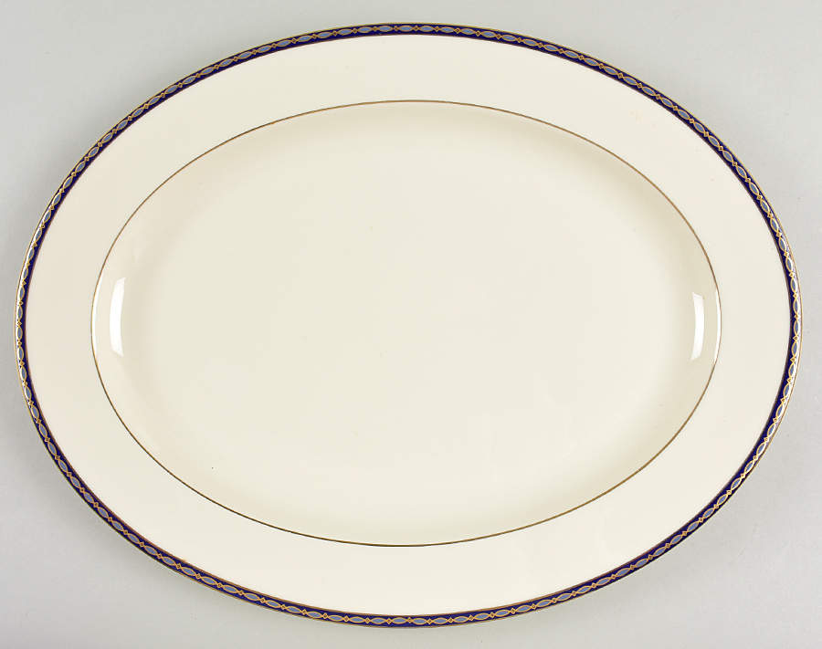 St. James 16" Oval Serving Platter by Minton-1