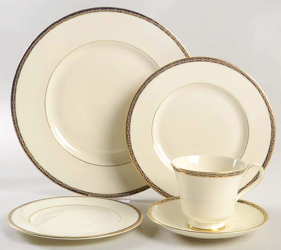St. James 40 Piece Estate Set by Minton-1