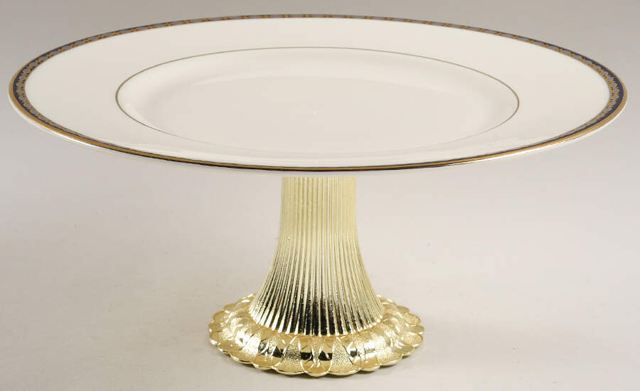 St. James Cake Stand with 4"-5" Metal Pedestal  Hc by Minton-1