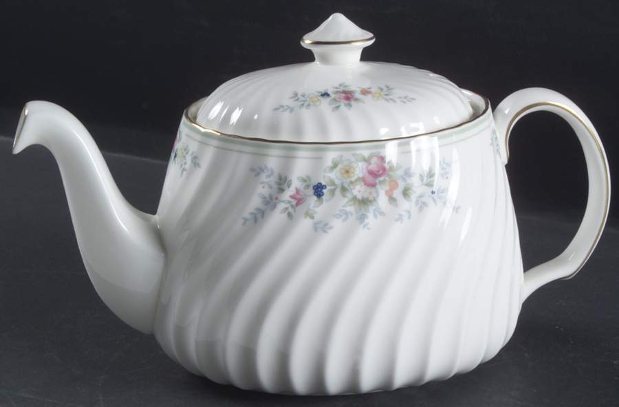 Sunningdale Teapot & Lid by Minton-1
