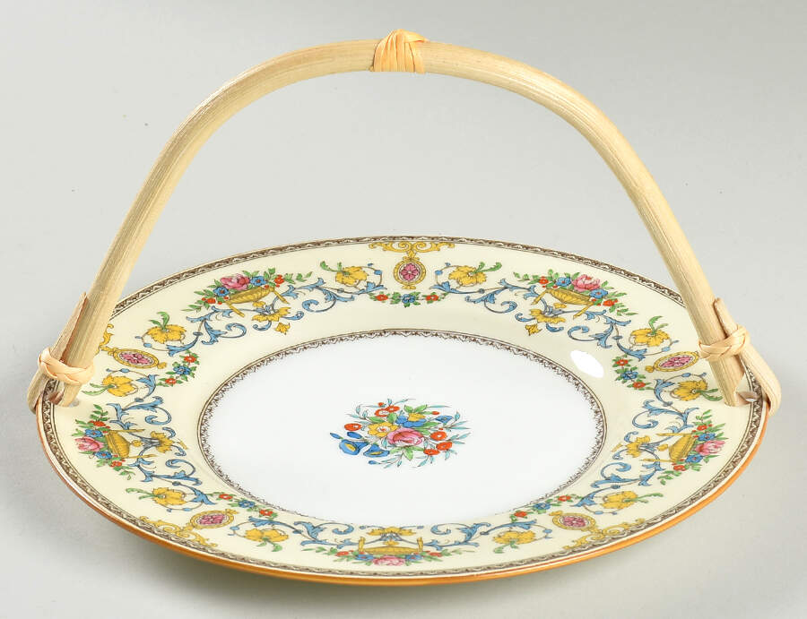 Talbot 5 3/8"-5 5/8" Bamboo Handled Serving Plate  HC by Minton-1