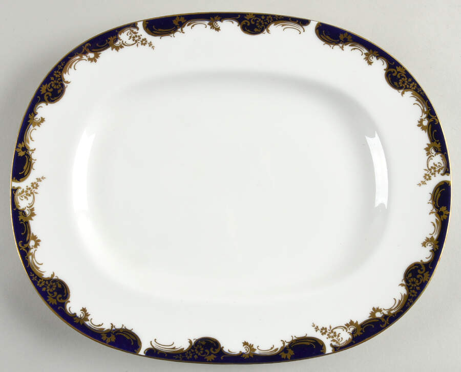 Versailles 13" Oval Serving Platter by Minton-1