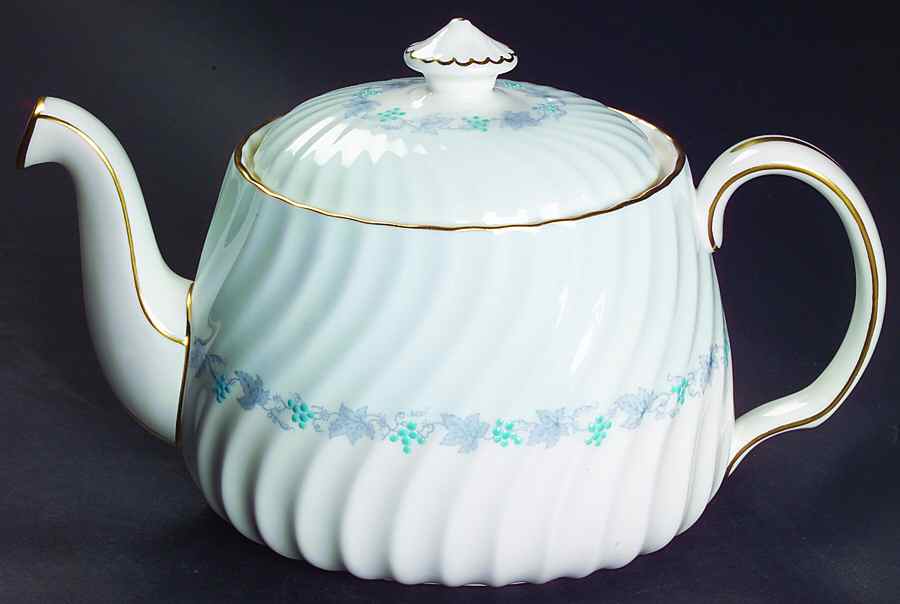Vineyard Blue Teapot & Lid by Minton-1