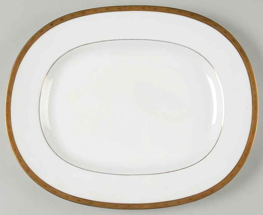 Winchester 13" Oval Serving Platter by Minton-1