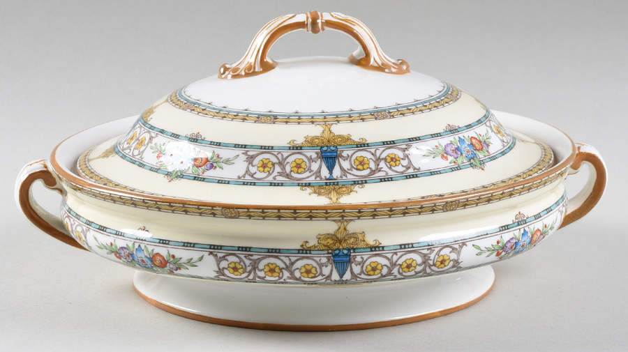 Windermere Round Covered Vegetable by Minton-1