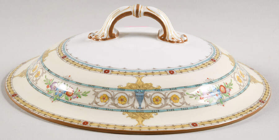 Windermere Lid for Round Vegetable by Minton-1