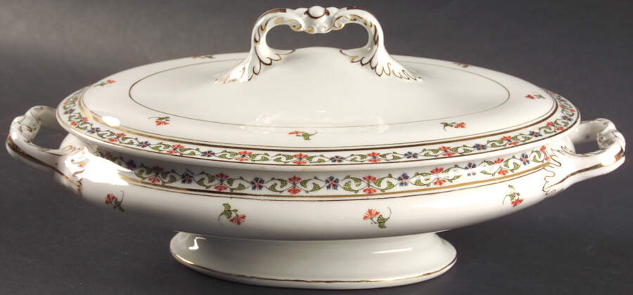 MAD6 Oval Covered Vegetable by John Maddock & Sons-1
