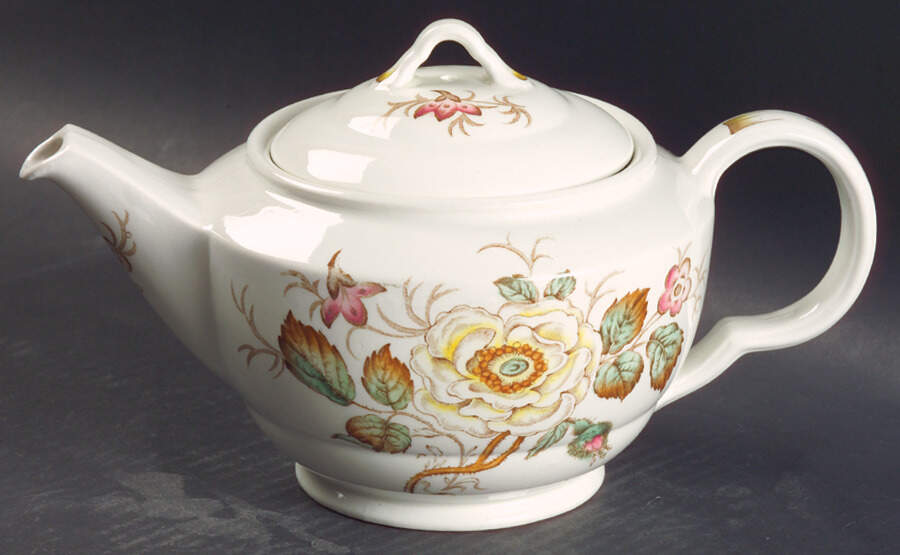 Old Rose Teapot & Lid by John Maddock & Sons-1