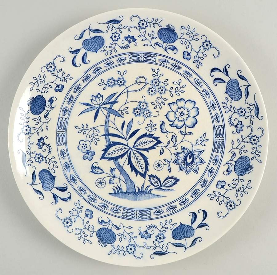 Blue Onion 11" Chop Plate (Round Platter) by Mayfair (Japan)-1