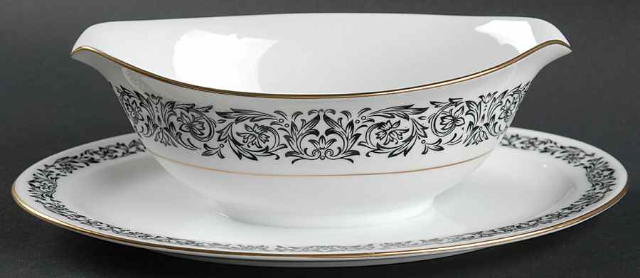 Corona Gravy Boat with Attached Underplate by Majestic (Japan)-1
