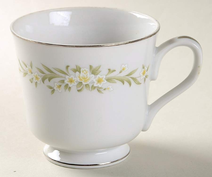 Greenbrier Footed Cup by Majestic (Japan)-1
