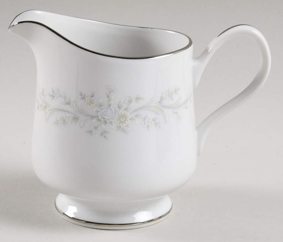 Portofino Creamer by Majestic (Japan)-1