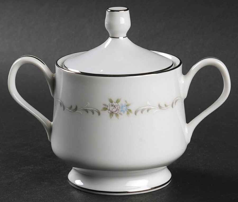 Winslow Sugar Bowl & Lid by Majestic (Japan)-1