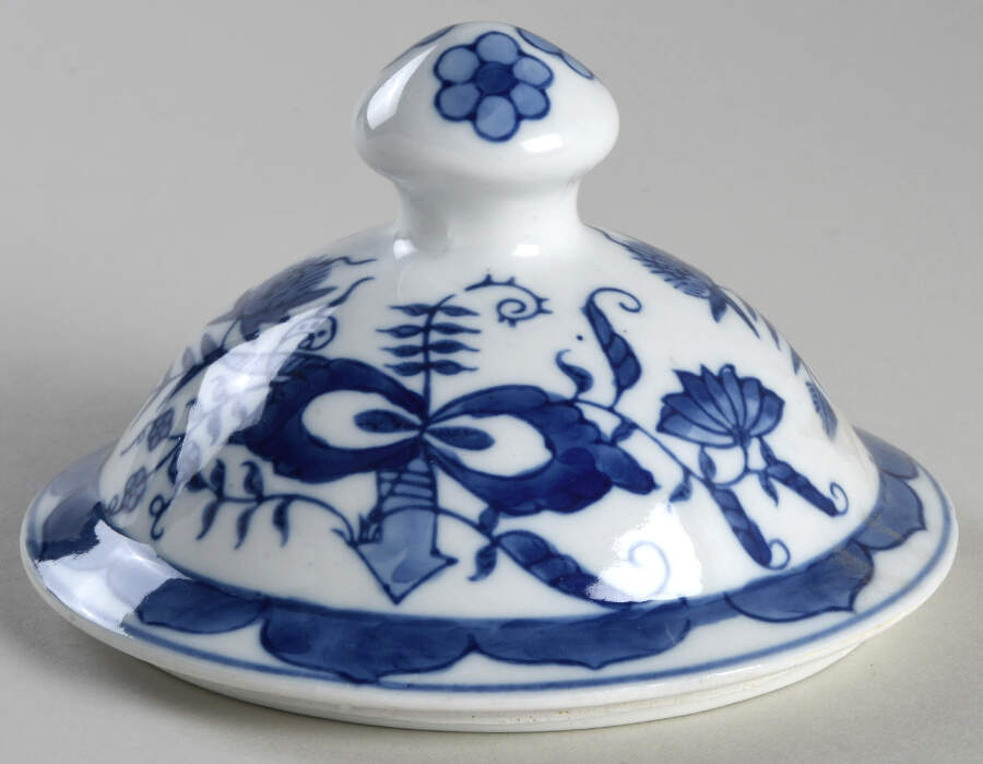 Blue Onion Lid for Small Round Vegetable by Seymour Mann-1