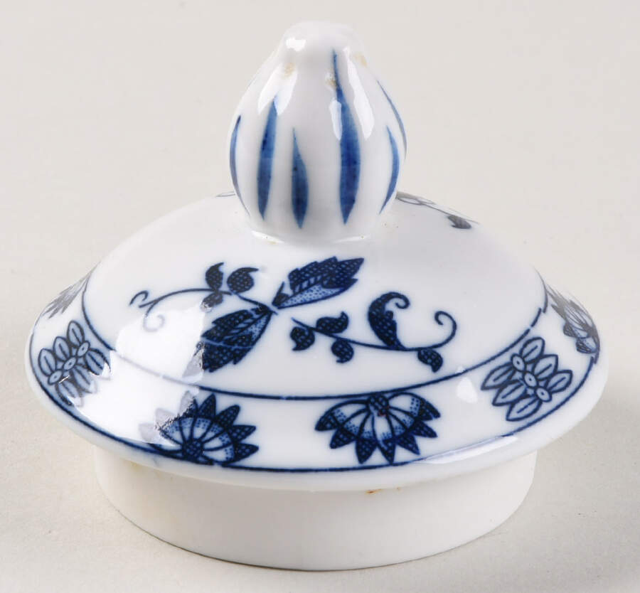Blue Onion Lid for Small Teapot by Seymour Mann-1
