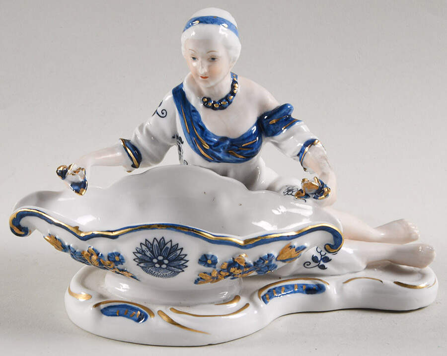 Blue Onion Figurine by Seymour Mann-1