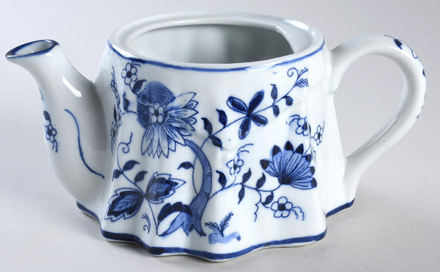 Blue Onion Mini Figural Teapot No Lid by Seymour Mann-1