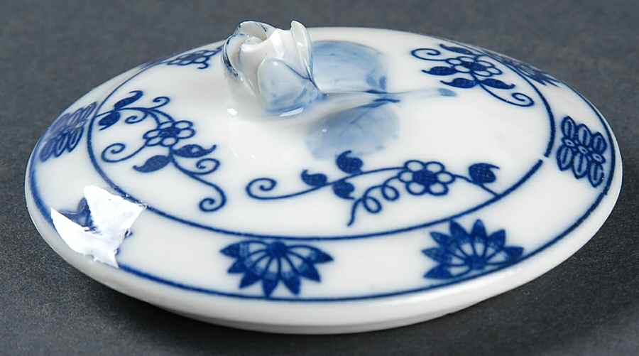 Blue Onion Lif for Pill Box by Seymour Mann-1