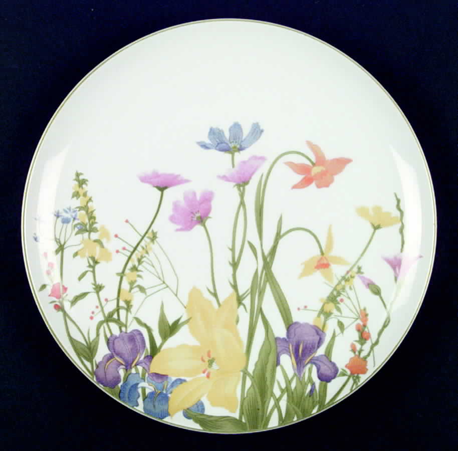Day Lily Dinner Plate by Seymour Mann-1