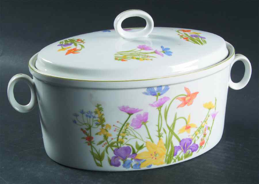 Day Lily 2 Quart Oval Covered Casserole by Seymour Mann-1
