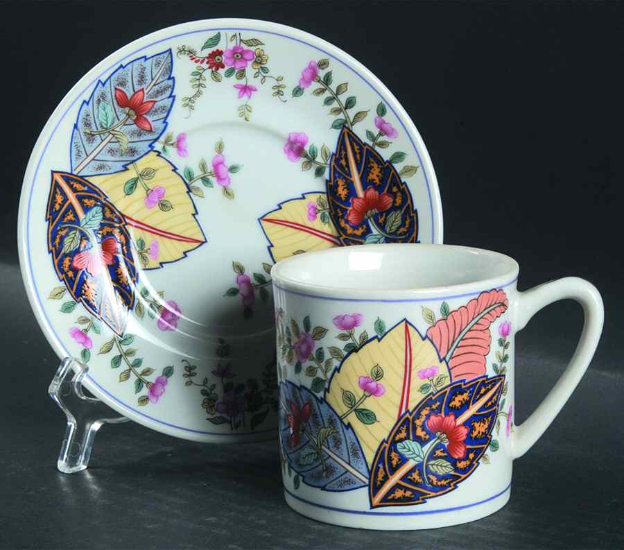 Tobacco Leaf Flat Cup & Saucer Set by Seymour Mann-1
