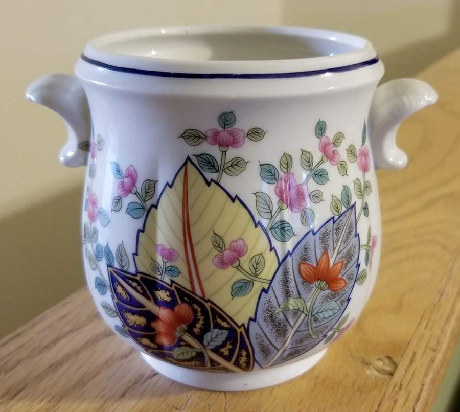 Tobacco Leaf 5" Cachepot by Seymour Mann-1