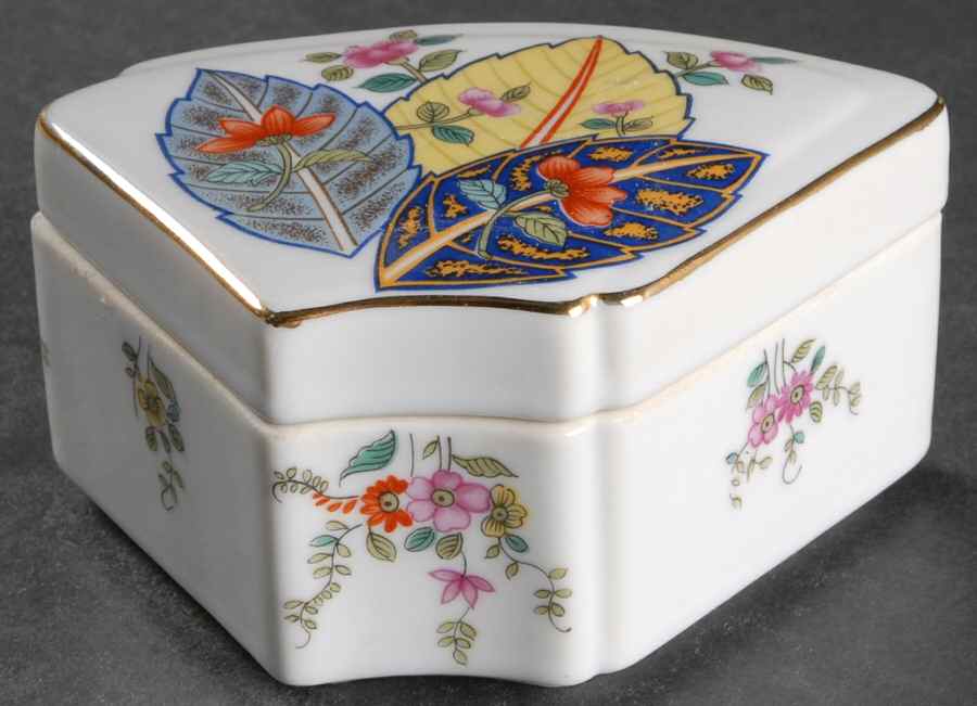 Tobacco Leaf Trinket Box & Lid by Seymour Mann-1