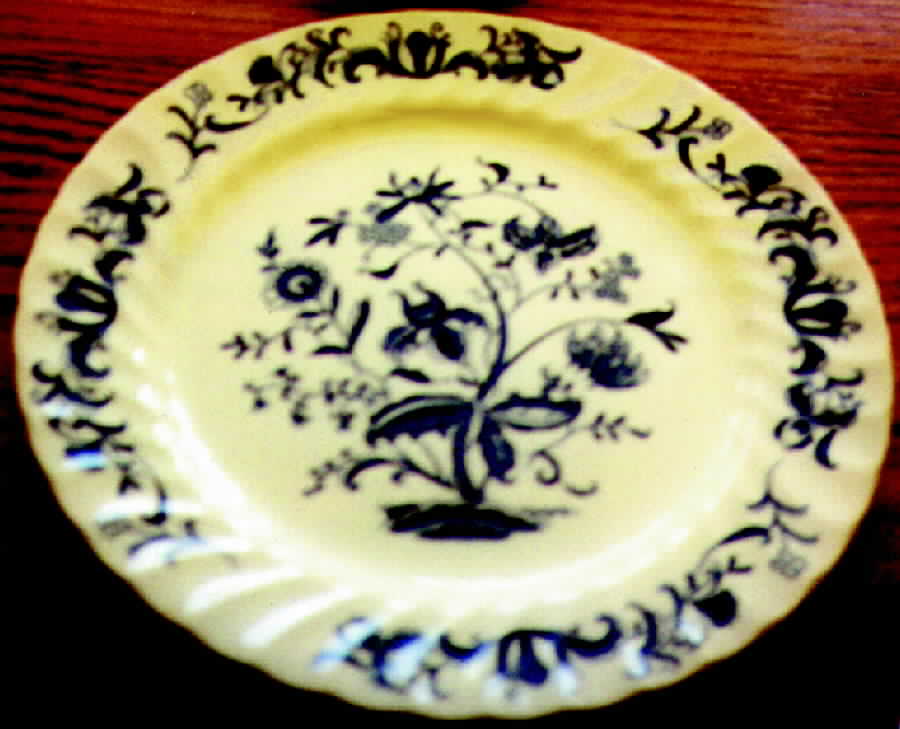 Dresden Dinner Plate by Maruta-1