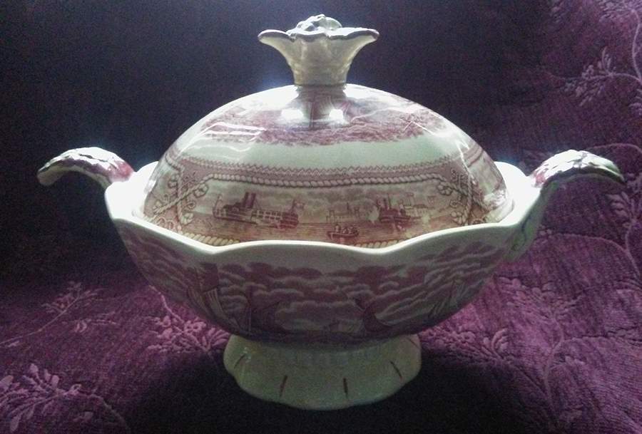 American Marine Pink (Scalloped) Round Covered Vegetable by Mason's-1
