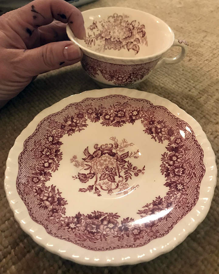 Ascot Red Saucer by Mason's-1