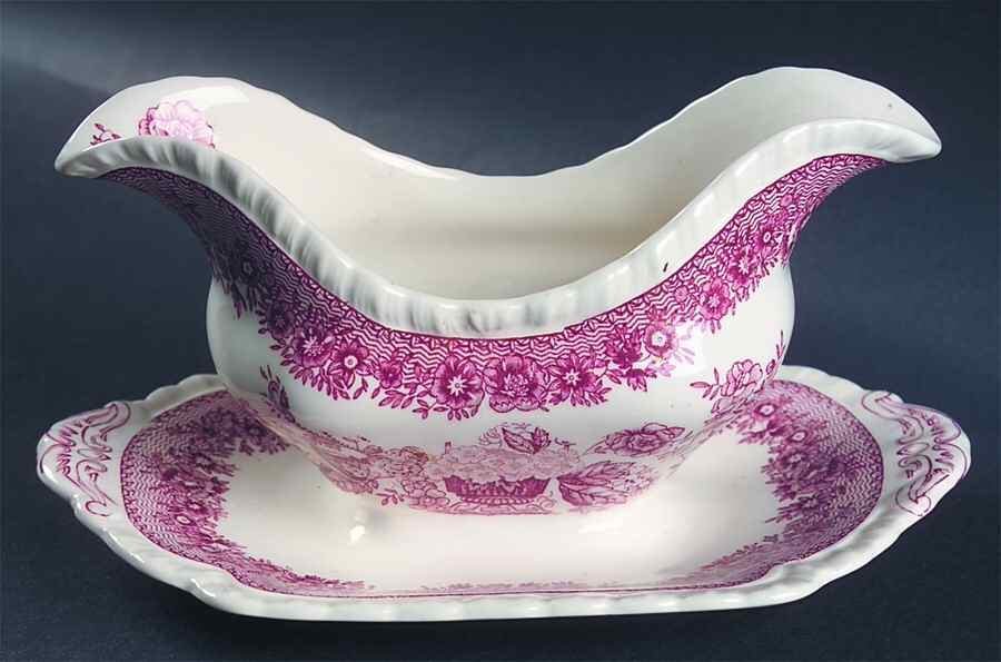 Ascot Red Gravy Boat with Attached Underplate by Mason's-1