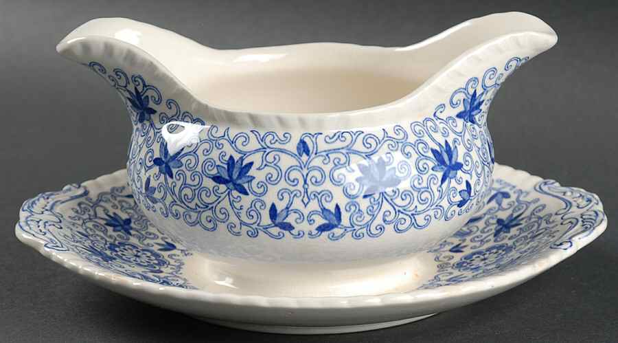 Bow Bells Blue Gravy Boat with Attached Underplate by Mason's-1