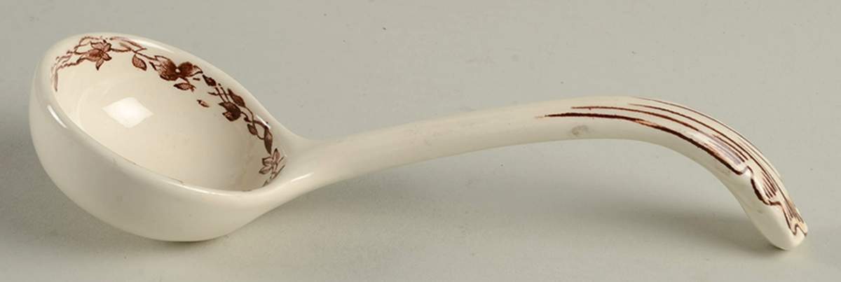 Bow Bells Brown Gravy Ladle Solid Piece by Mason's-1