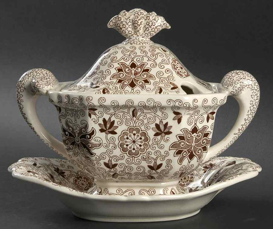 Bow Bells Brown Sauce Boat & Lid with Underplate by Mason's-1